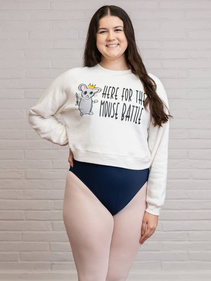 Pull-over raglan en molleton HERE FOR THE MOUSE BATTLE pour la vente par Fudge Apparel