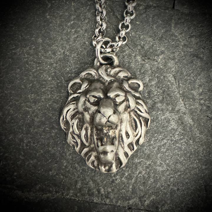Vintage Lion - Men’s Necklace for wholesale by Johnny Ltd.