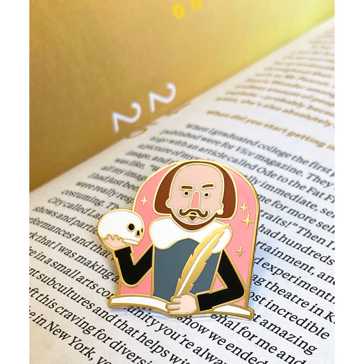 Collectable Cities - Wholesale Lapel Pin/Button - Shakespeare Enamel Pin2