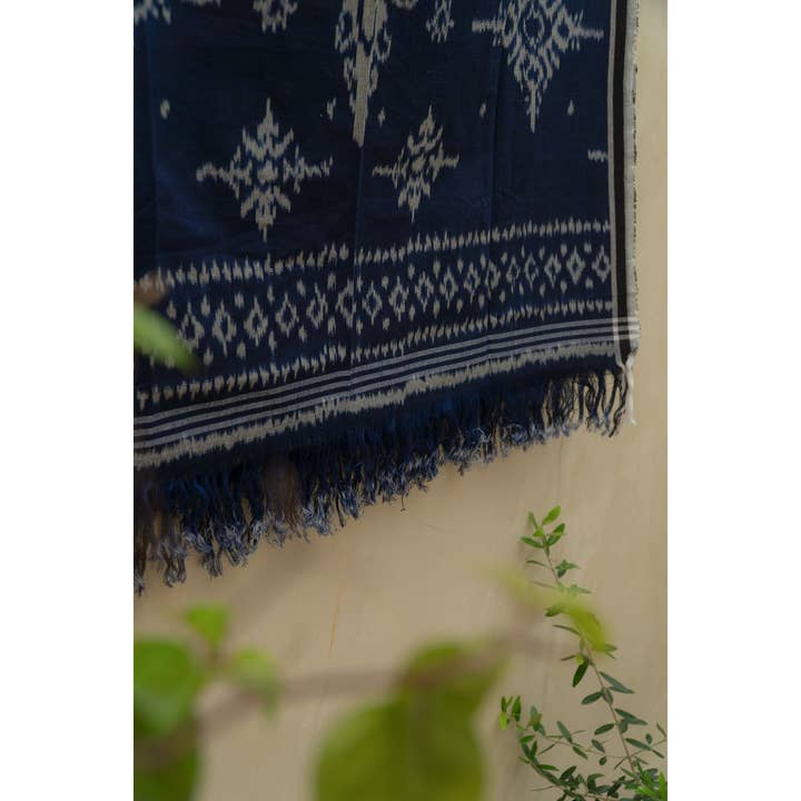 Kayu&Co. - Wholesale Throw Blanket - Indigo Eclipse Handloom Blanket
