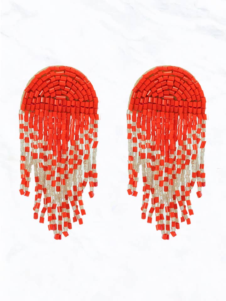 Modische Quastenohrringe im Seed-Röhrchendesign für den Großhandel von Suzie Q USA