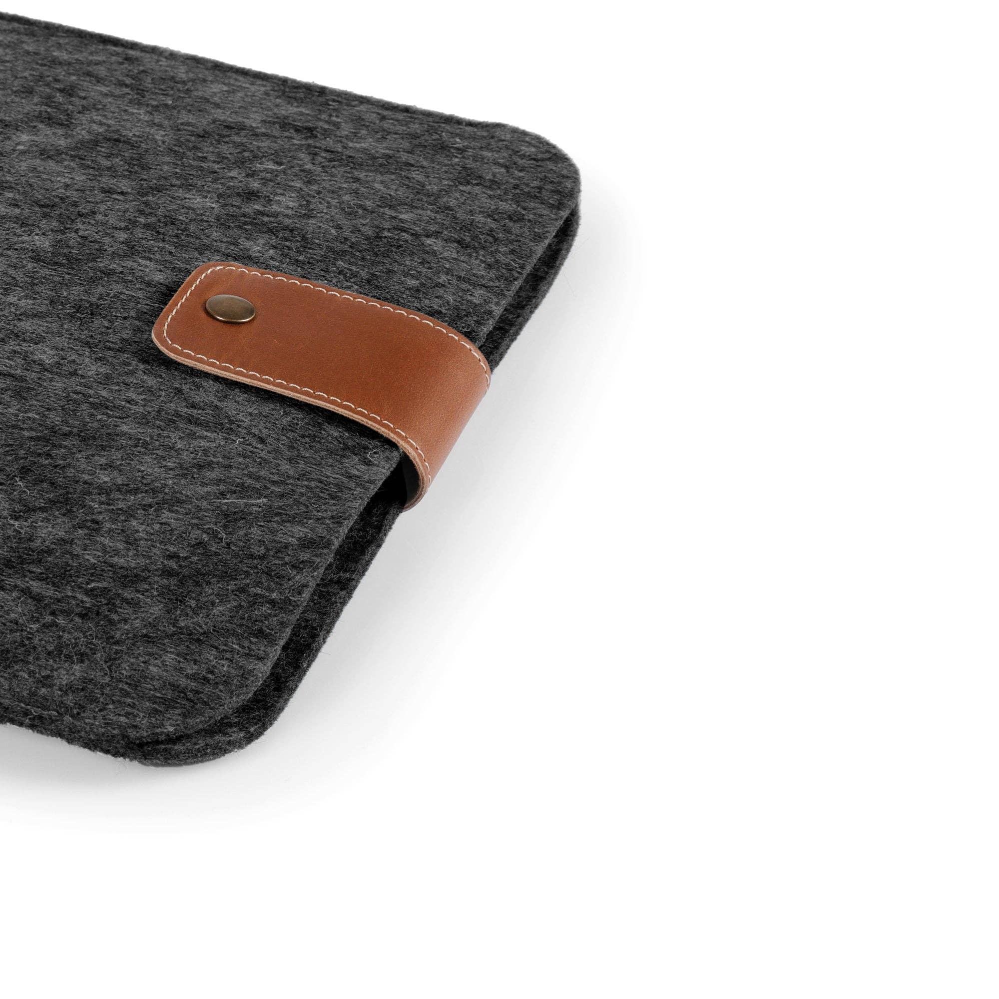 Londo – Engroshandel Taske til bærbar computer/tablet - Unisex – MegaGear Håndlavet Personliggjort Fin Læder- og Fleece Sleeve Taske til MacBook Pro og Air, 16 Tommer, 15 Tommer, 14 Tommer, 13 Tommer & 13,3 Tommer, iPad Pro 12,9-tommer Etui (4. & 3. Gen) Tablets13