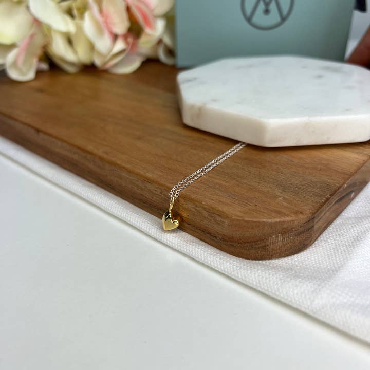 Collana Mini Cuore - Oro per la vendita all'ingrosso da parte di About.me Jewellery