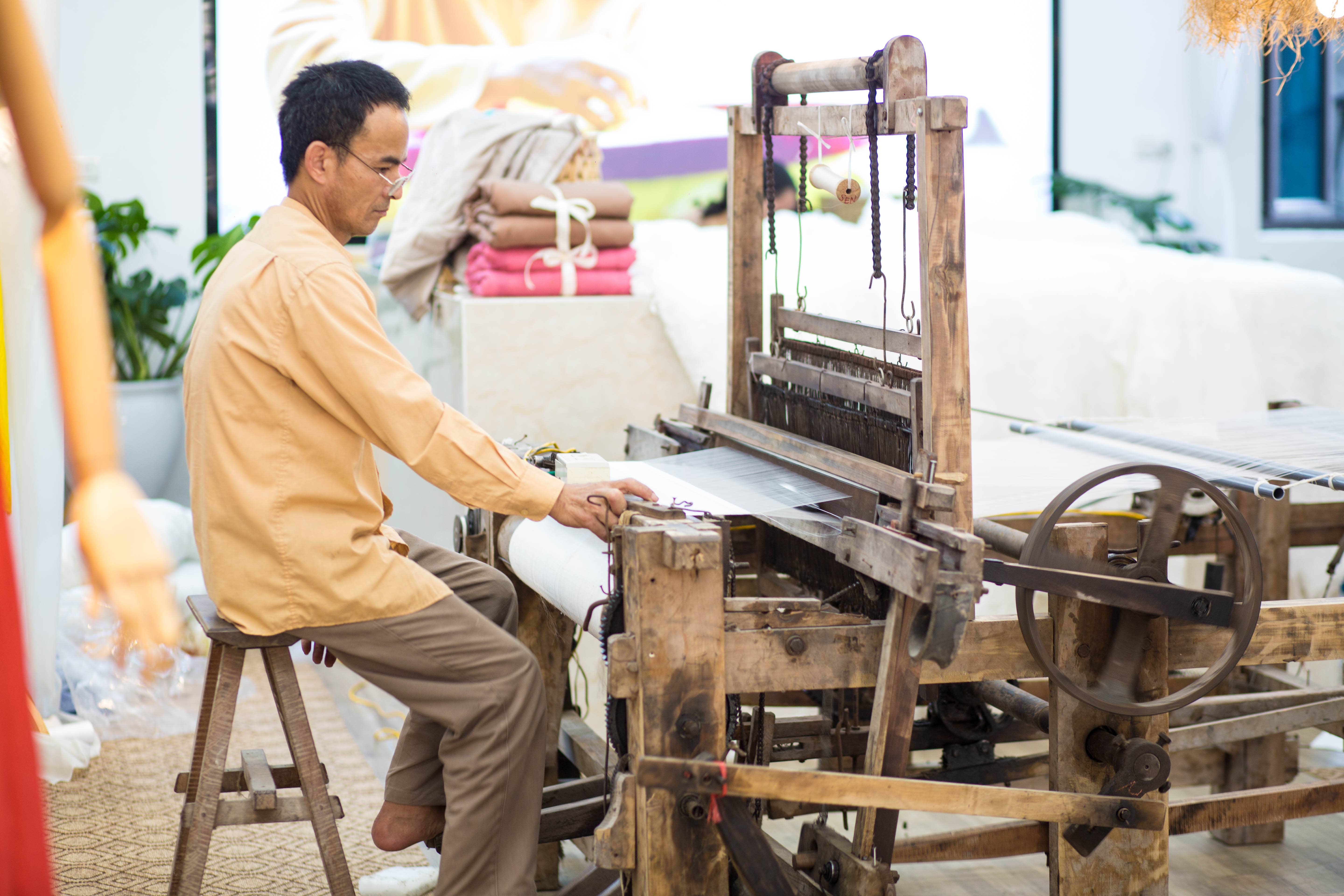 Luala Silk - Wholesale Quilt - Allure Linen Silk Quilt2