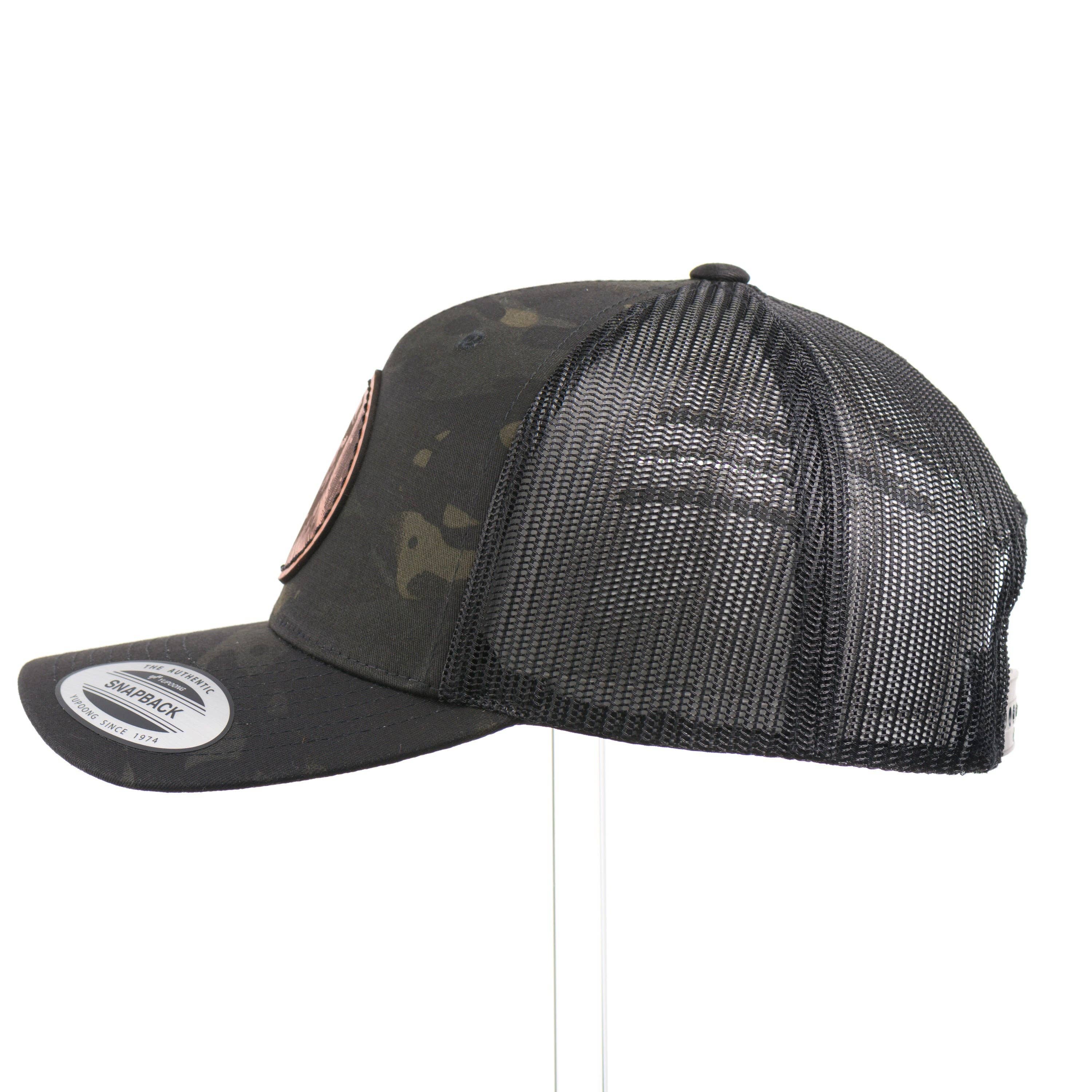 Last Best Supply Co – boné - Unissexo por atacado – Boné Trucker Camuflado Preto com Emblema de Couro Snowy Bigfoot2