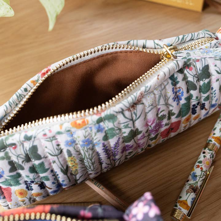 Botanica Paper Co. - Vendita all'ingrosso Astuccio/portamatite - BOTANIST | Astuccio imbottito in cotone