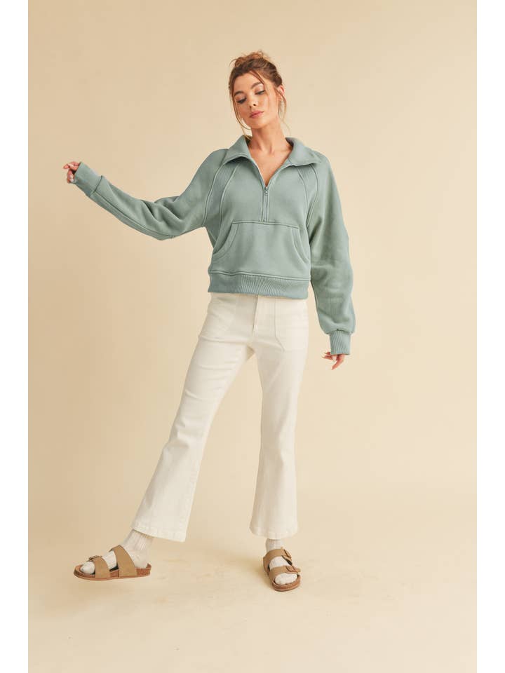 AEMI + CO - Wholesale Sweatshirt – Women's - 950CK Dove Funnel Neck Half Zip 671