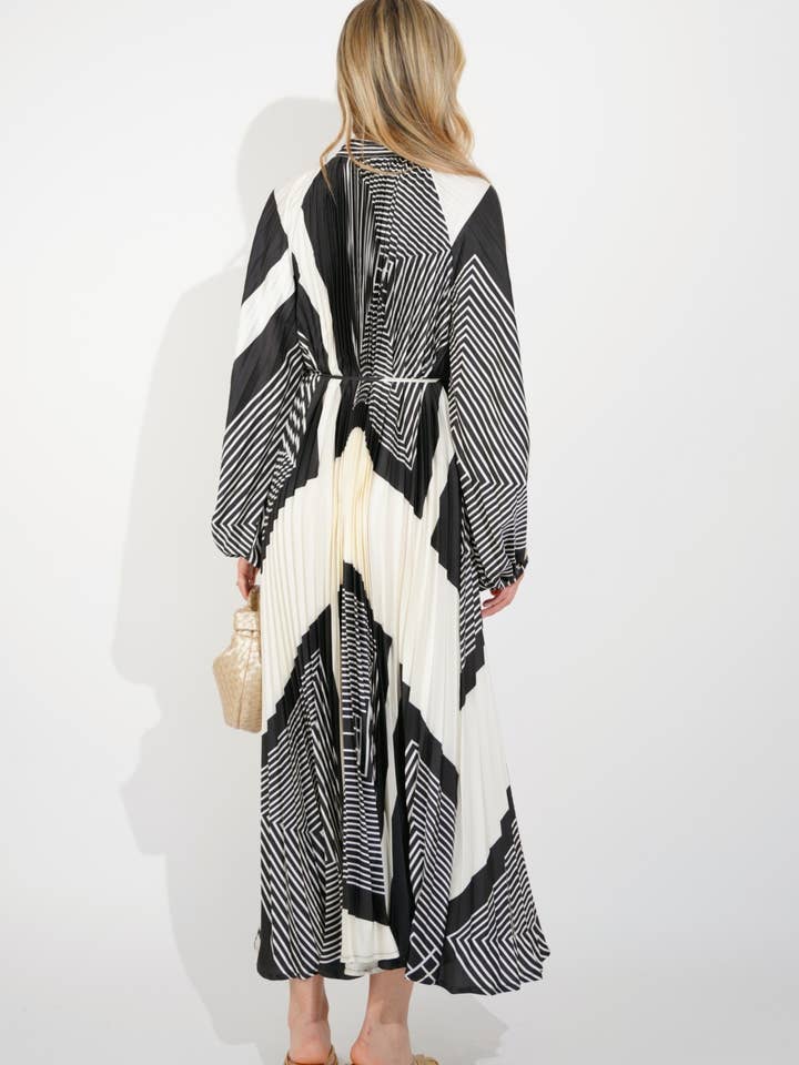 CY FASHION. LONDON - Wholesale Dress - Women's - Scarf print Full pleated long Shirt dress5