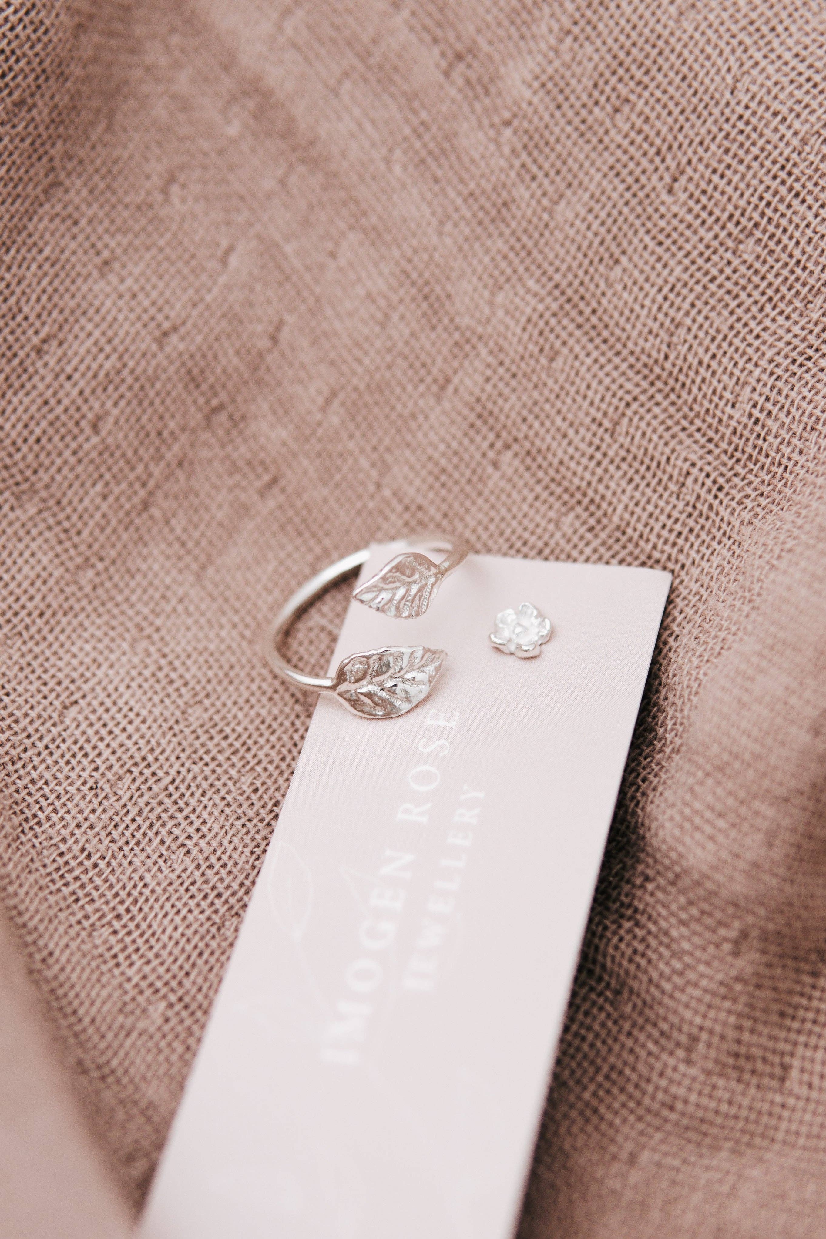 Imogen Rose Jewellery – wholesale Band/stacked ring – Beech Leaf Adjustable Silver Ring1