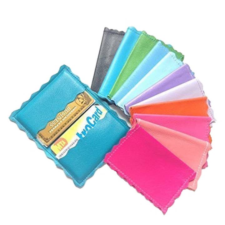 Bambina di Cioccolato - Wholesale Card Holder - Women's - Metro Scalloped Leather Business Card Holder | Slim Wallet