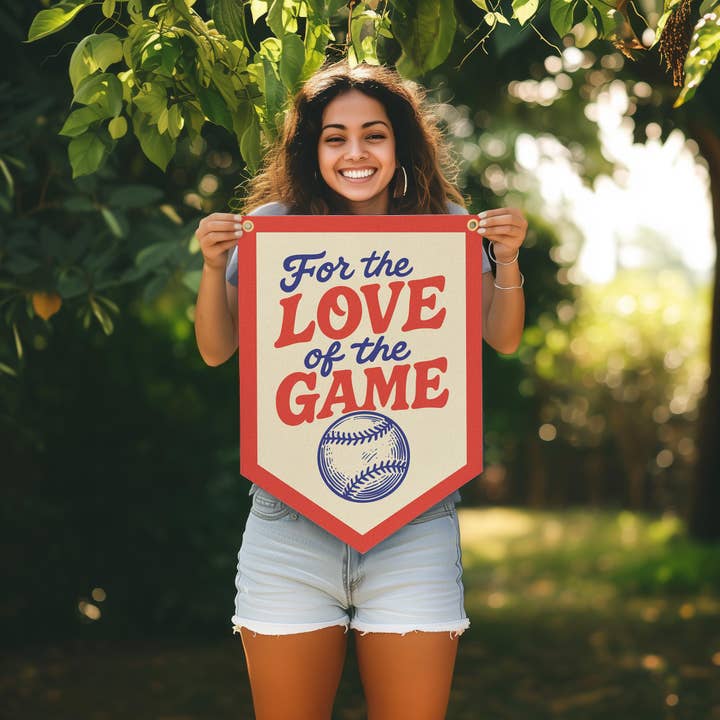 Pour l'amour du jeu Drapeau de camp en feutre de baseball softball pour la vente par Benoit's Design Co.
