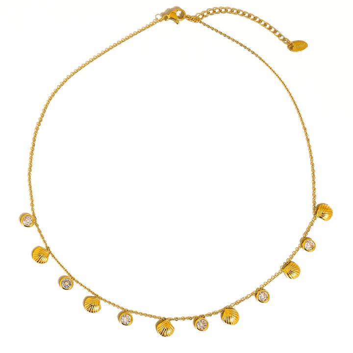 Ouro amarelo Colar com Pingente de Concha CZ em Ouro 18K Não Oxidável Sylvain para venda a revendedores na Faire2