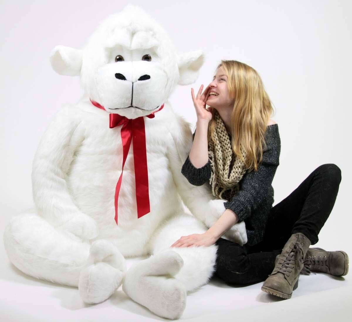 Big Plush - Vente Peluche – enfant et bébé - Gorille géant en peluche blanc de 6 pieds de 72 pouces fabriqué aux États-Unis6