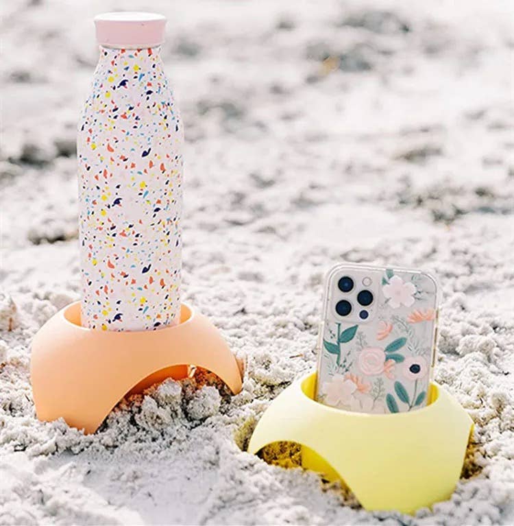 iconic mi – wholesale Beach accessories – Beach Sand Drink Cup Holder13