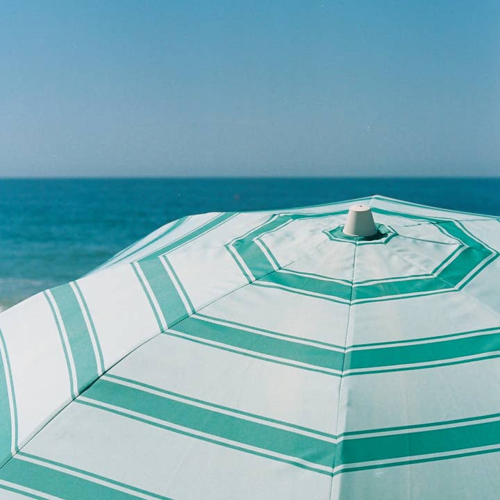 Overexposed – wholesale Strandparasoll – Bronte Stripe Paraply2