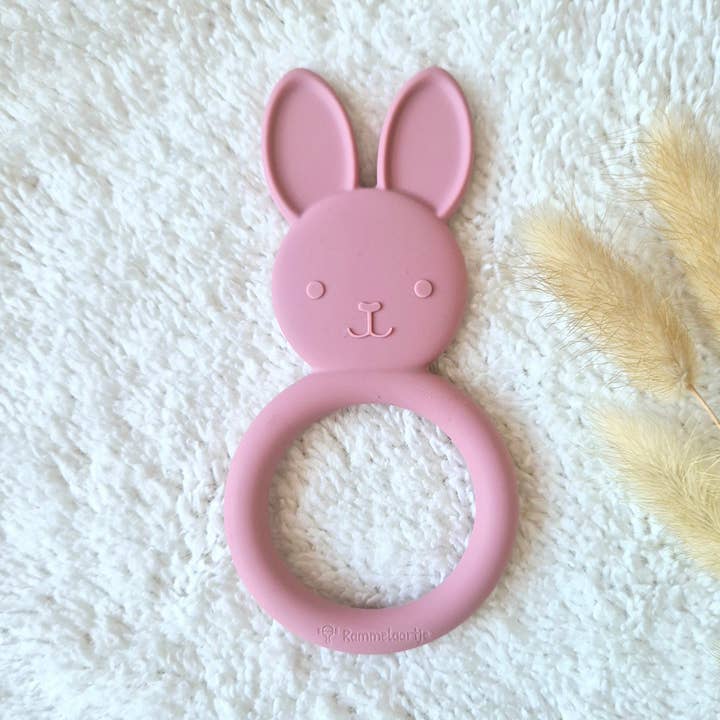 Teething Ring Rabbit - Powder Pink for wholesale by Rammelaartje