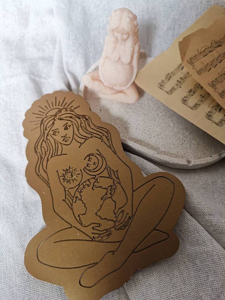 Gaia-Plateau: Eine Umarmung der Natur für den Großhandel von Sweet Happiness