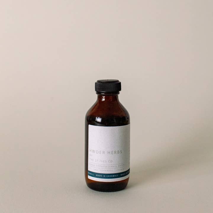 Hwoer Herbs 100ml Diffuser with Reeds for wholesale by The St. Ives Co