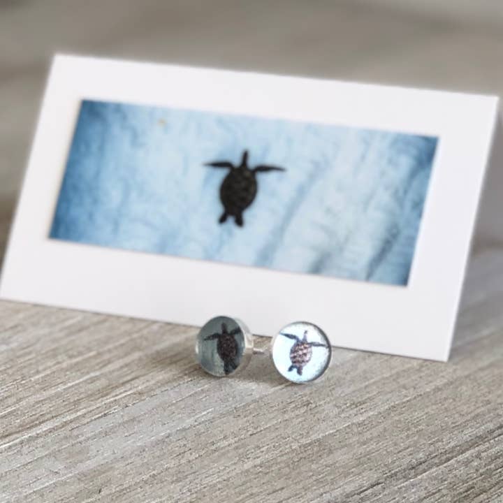 Sea Turtle Post Örhängen för wholesale av Foterra Jewelry
