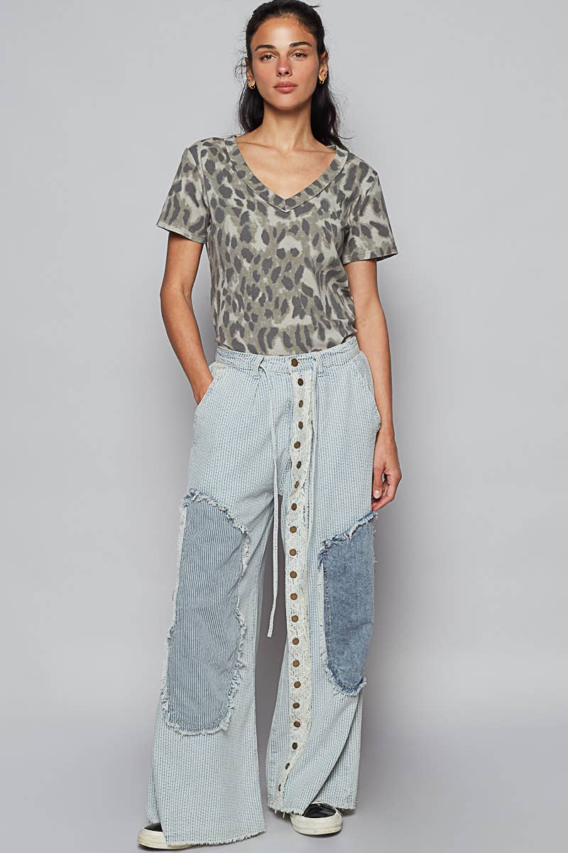 Pol Clothing - Wholesale Pants - Women's - Contrast floral twill front snap-button pants4