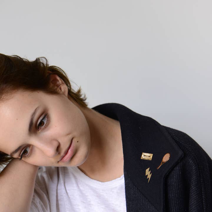 Titlee - Wholesale Lapel Pin/Button - SUTTER lightning lapel pin1