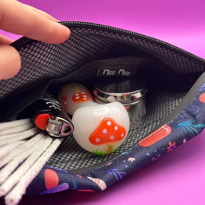 High Dreams - Wholesale Pouch - Women's - Smell Proof Bag with Lock Mushrooms
