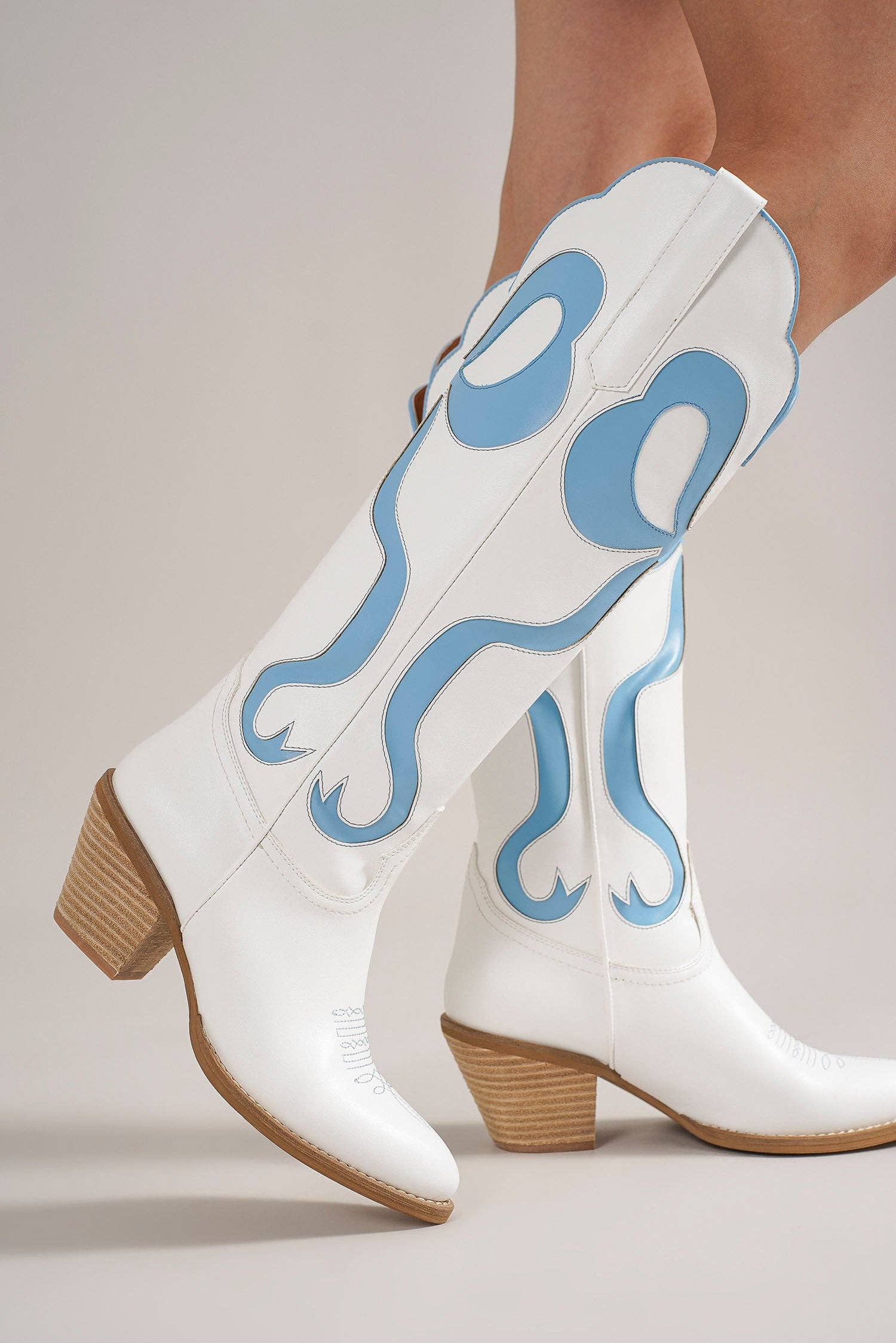 BEAST FASHION – Großhandel Cowboystiefel  Damen – GLENDA-10 Western-Stiefel mit Schleifendetail6