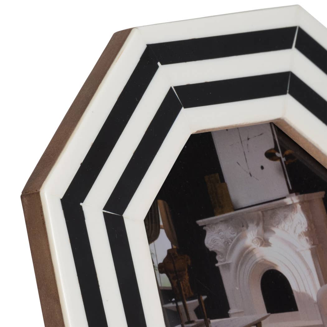Sagebrook Home - Wholesale Picture Frame - Photo Frame-Black/White Resin Lines Octagon, 4x4 in.8
