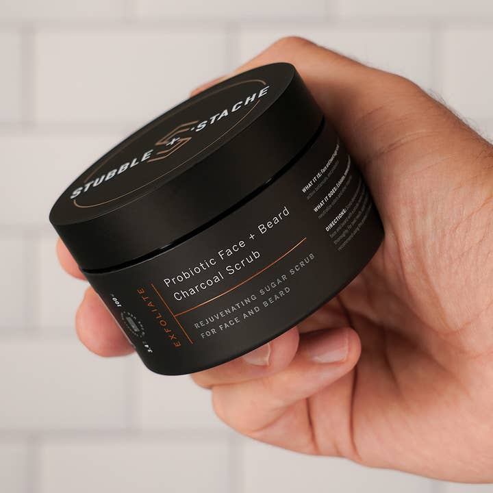 stubble + 'stache - Vente Exfoliants/Gommages visage - Exfolier : Exfoliant probiotique Visage +Barbe Charcoal Sugar1