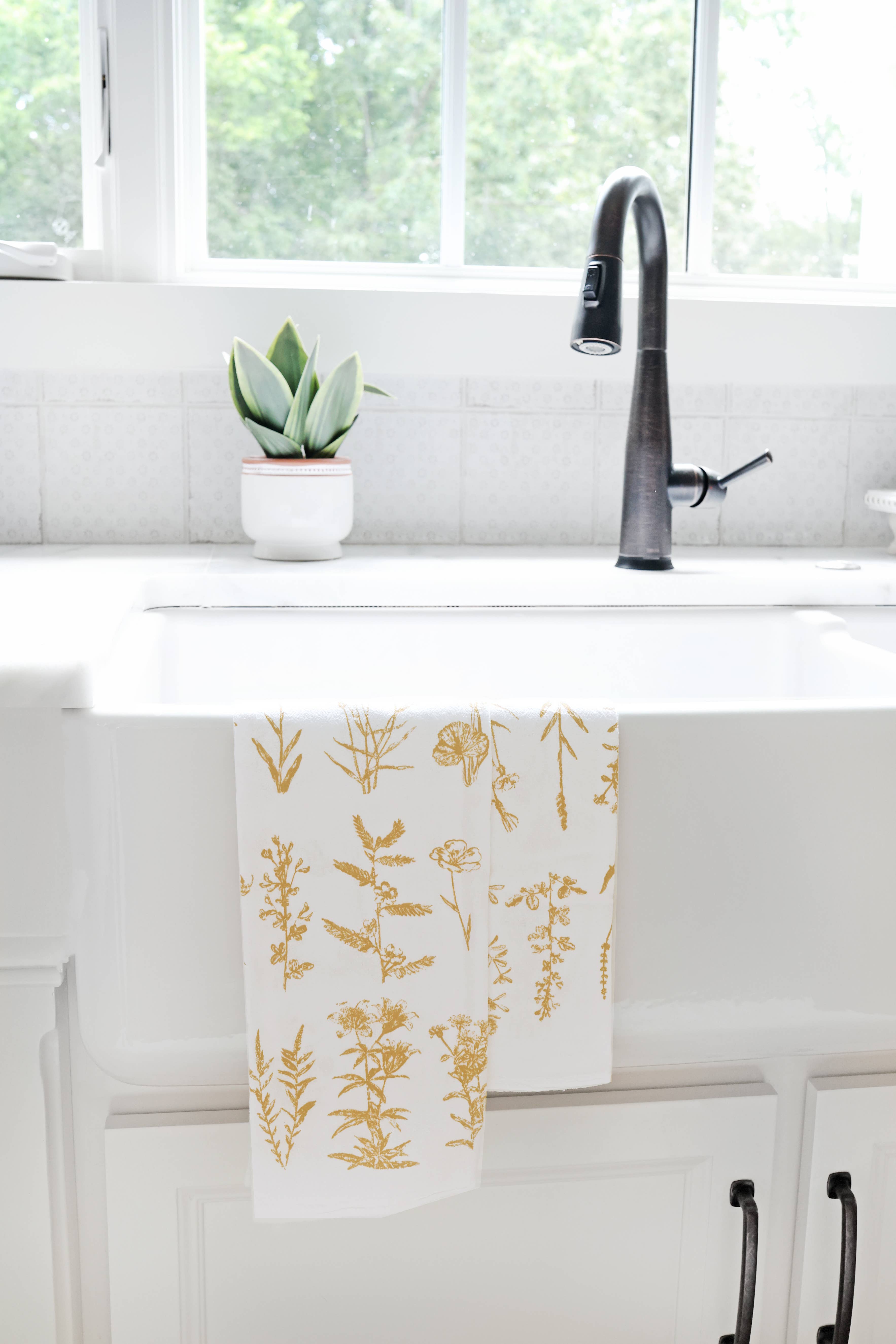 Highland Ridge  |  Handmade Home Decor – wholesale Kökshandduk – Vild blomma kökshandduk6