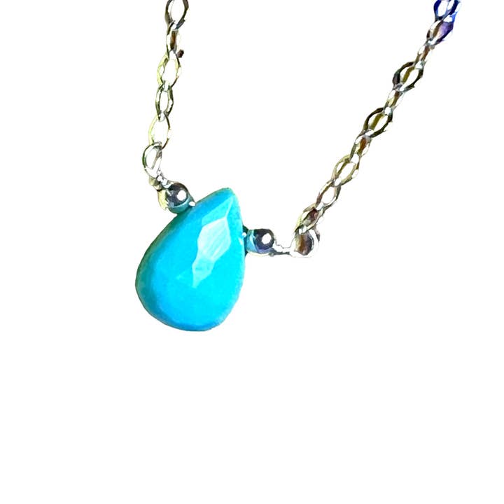 Ciondolo in pietra turchese della Bella Addormentata per la vendita all'ingrosso da parte di Jackie Gallagher Designs - Handmade Coastal Jewelry