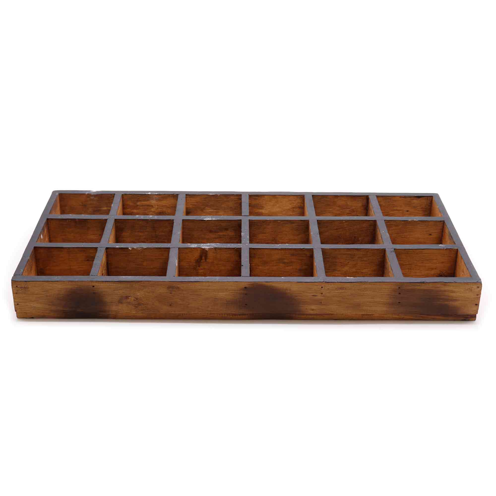 AWGifts Europe - Wholesale Retailer Display Stand/Case - Display Tray - 12 Compartments1