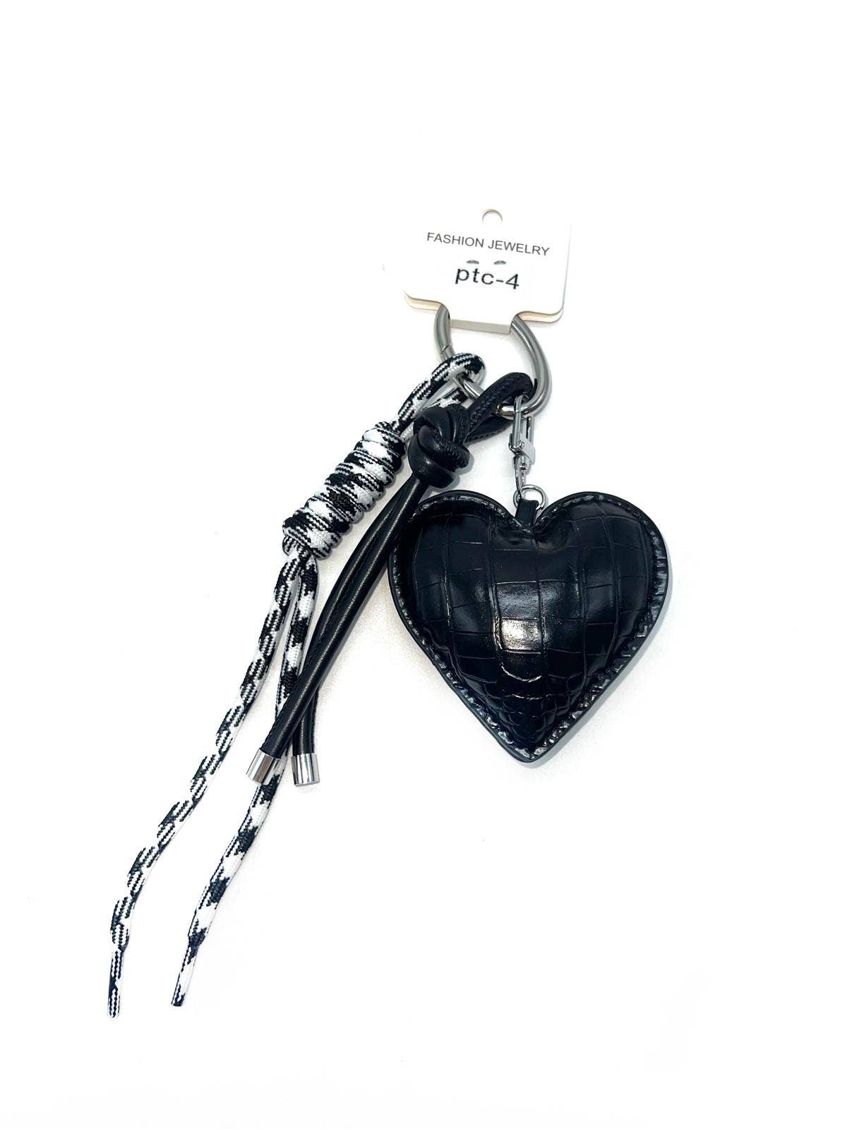 LINETA - Wholesale Keychain - Women's - PTC-4 Trendy keychain heart pattern1