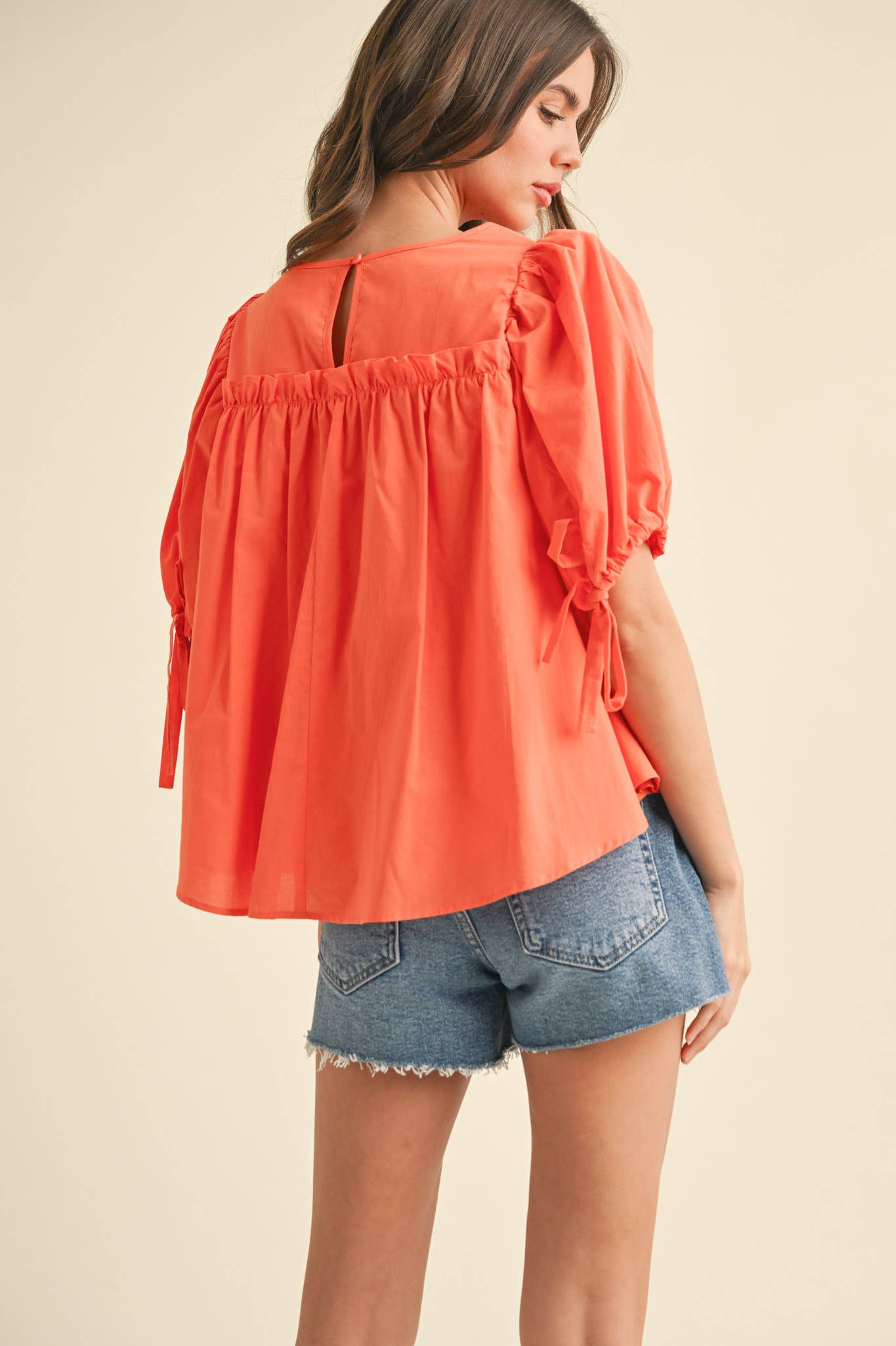&MERCI - Wholesale Blouse - Women's - TIERED SHIRRING PUFF SLEEVE TOP MTP30812