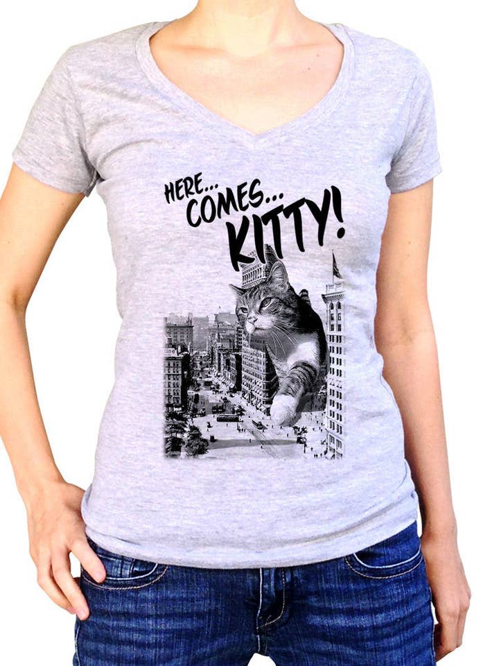 Här kommer Kitty V-hals T-Shirt för wholesale av Boredwalk