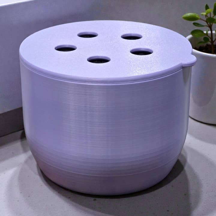 Countertop Compost Caddy for wholesale by The Rogerie