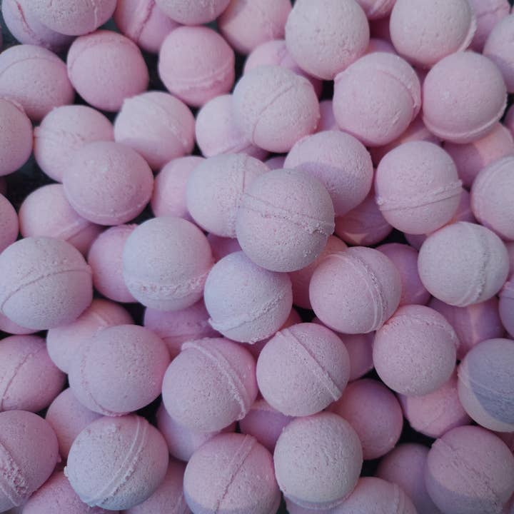 Roxy Grace – wholesale Bath bomb/fizz – Mini Bath Bombs – 1 Inch – All Natural Handmade in the USA