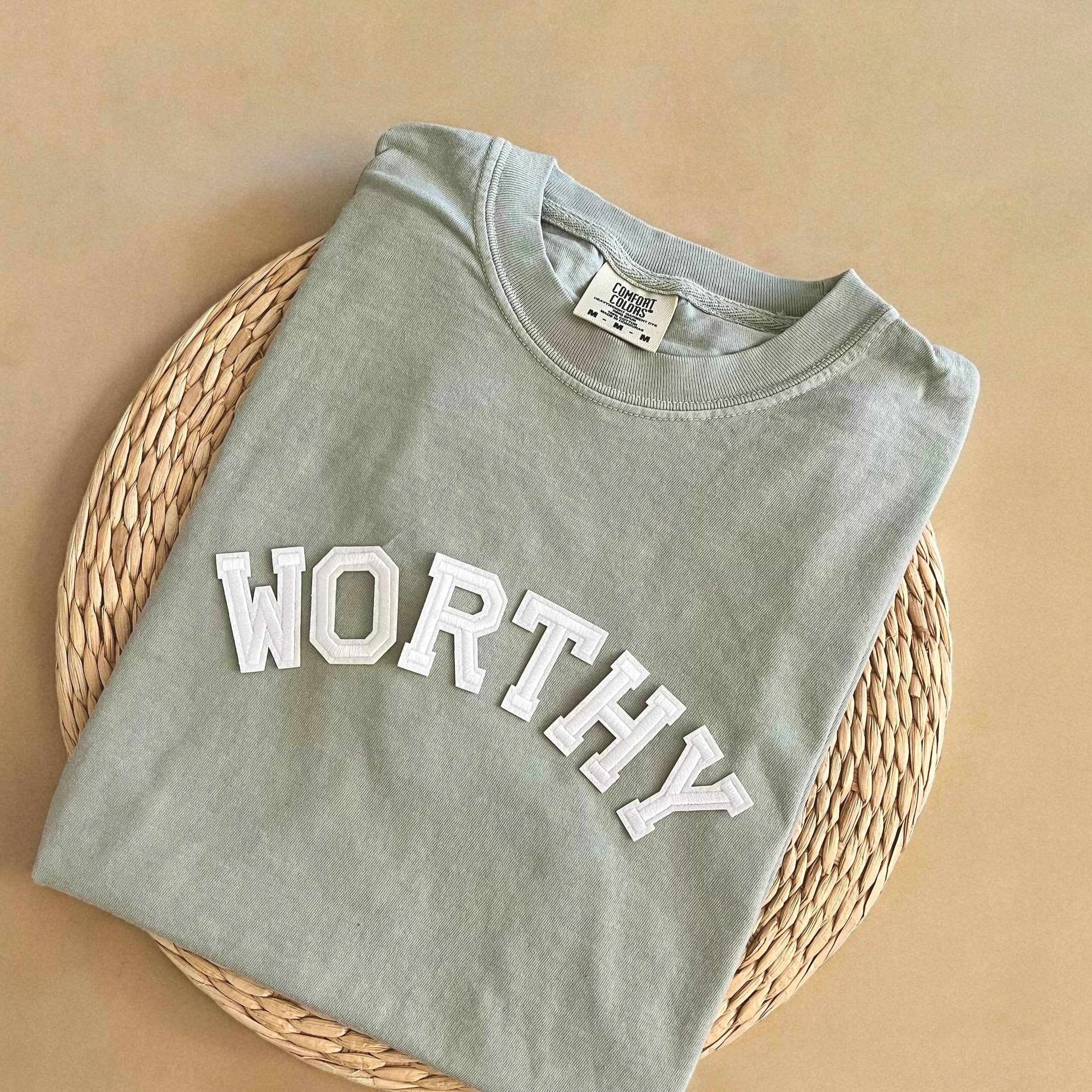 Threads And Needles, INC. - Vendita all'ingrosso Maglietta serigrafata - Donna - Camicia Comfort Colors Worthy, camicia per la salute mentale3