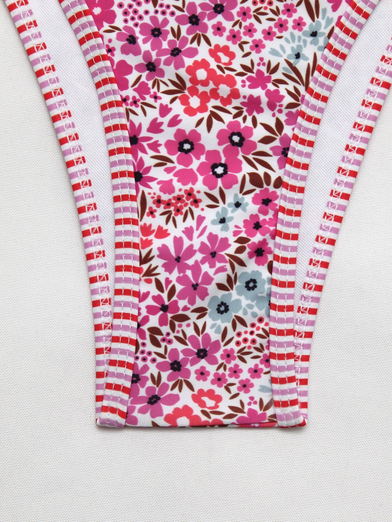 Dipped Shop - Wholesale Two Piece Swimsuit - Women's - Trendy Floral Printed Bikini Swimwear DP25C5497