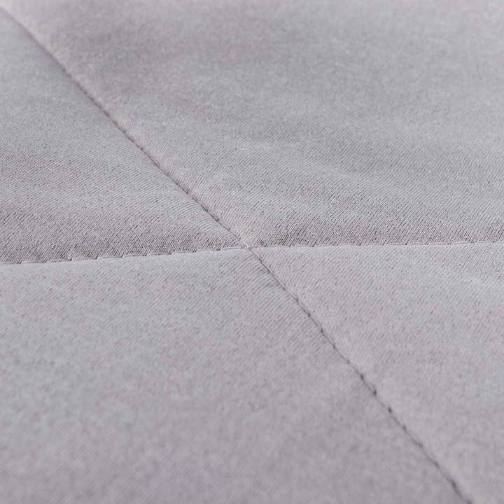 Eris Grey Jersey Quilt for wholesale on Faire1