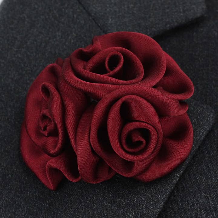 Triple Rose Anstecknadel, Burgunderrot für den Großhandel von Mrlapel