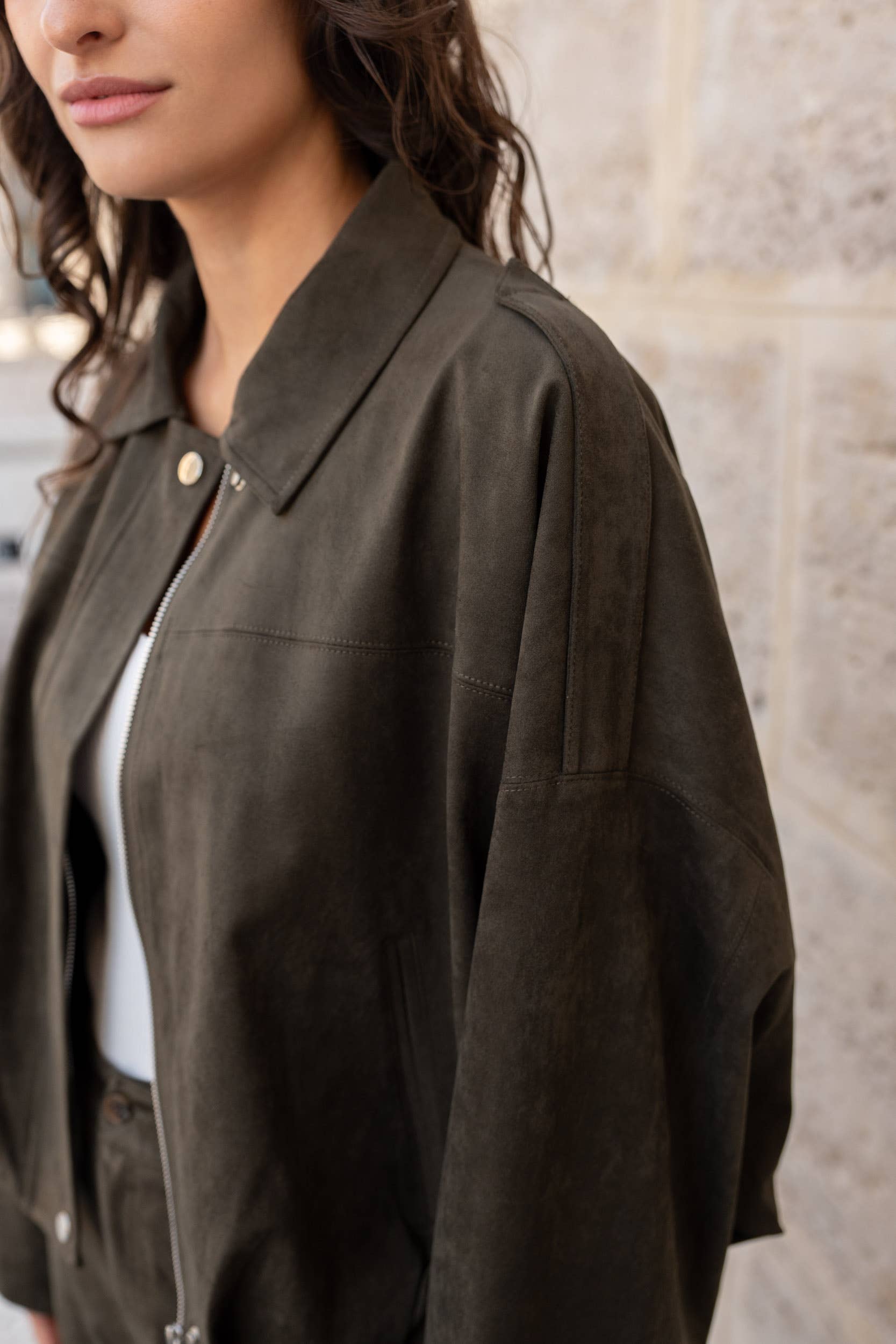 Attentif Paris - Wholesale Bomber Jacket - Women's - Oversized bomber jacket in suede with a loose fit15