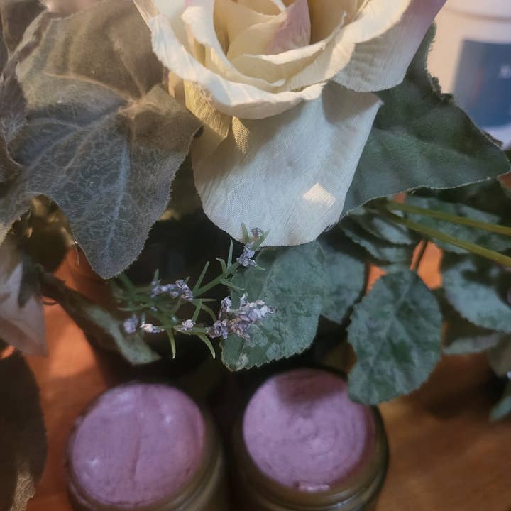 Gommage Visage Anti-Âge à l'Hibiscus pour la vente par Heavenly Natural