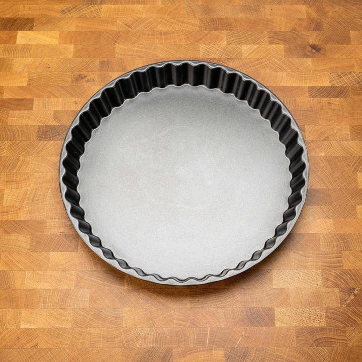 Mixcover GmbH - Wholesale Baking Dish - Quiche and cake pan with non-stick coating approx. 28 x 3 cm1
