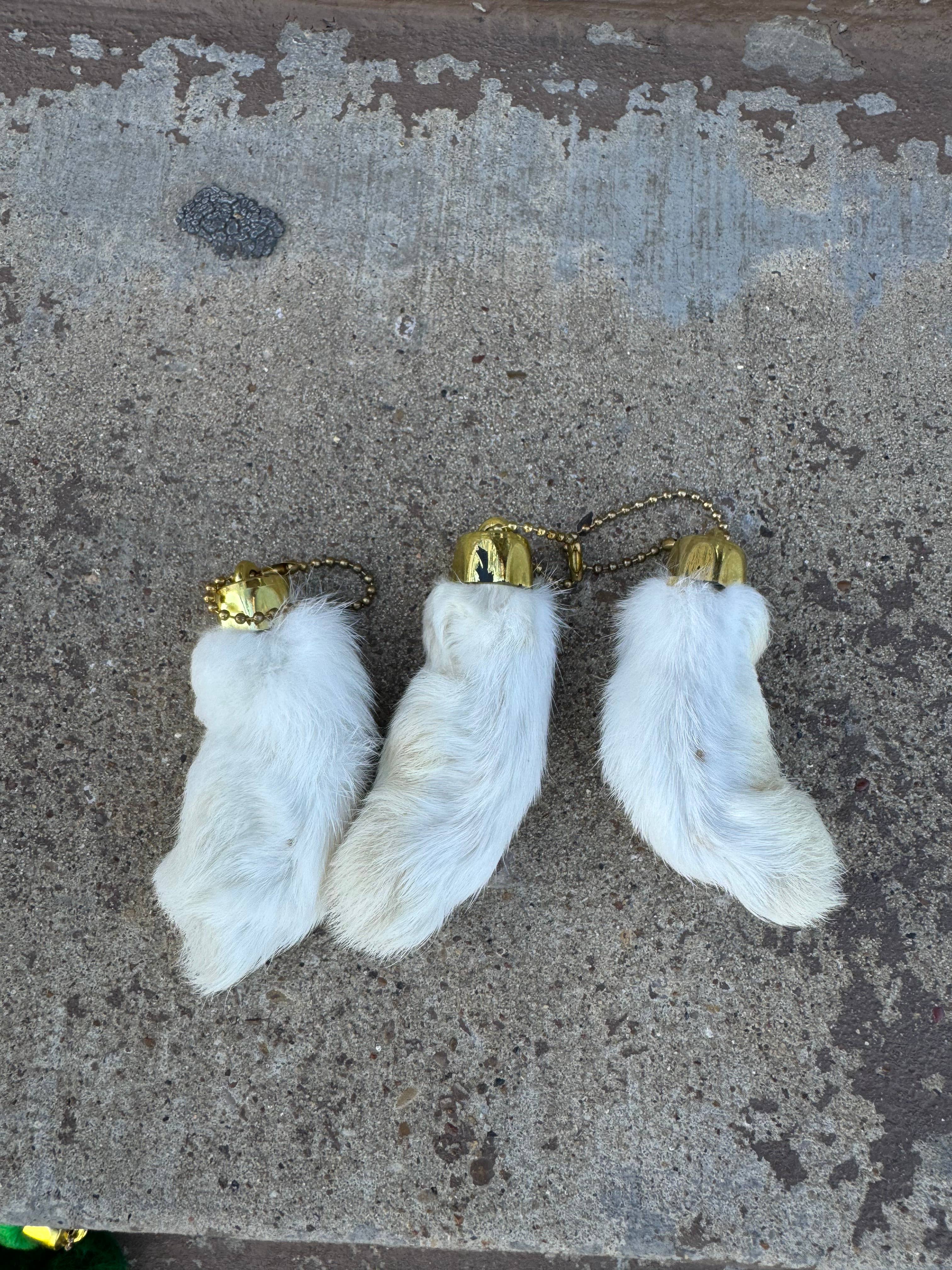 Western Linens - Wholesale Keychain - Unisex - Lucky Rabbit foot - Genuine 4