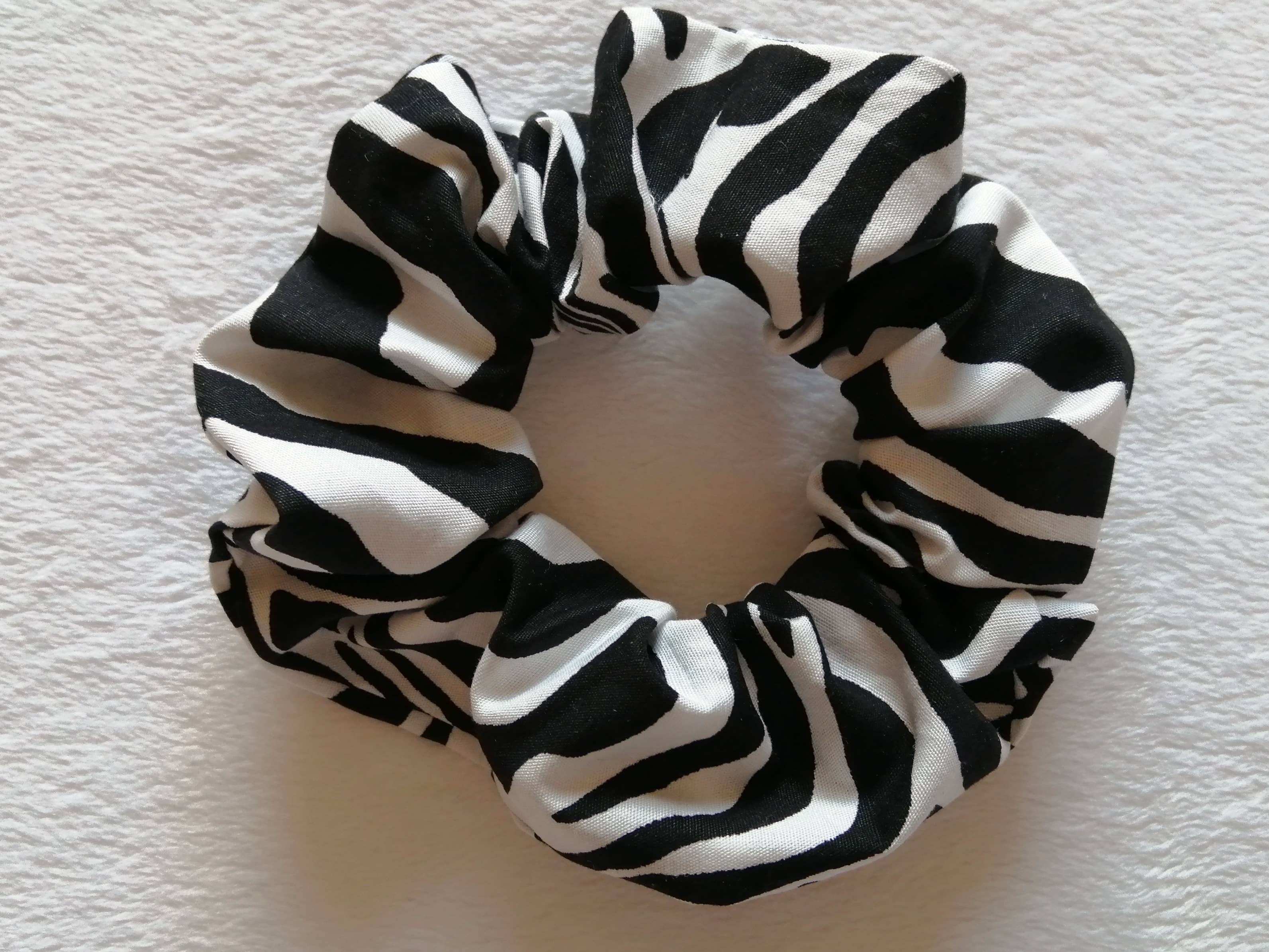 Hannah and me - Venta al por mayor Coletero - Mujer - Scrunchie estampado cebra1