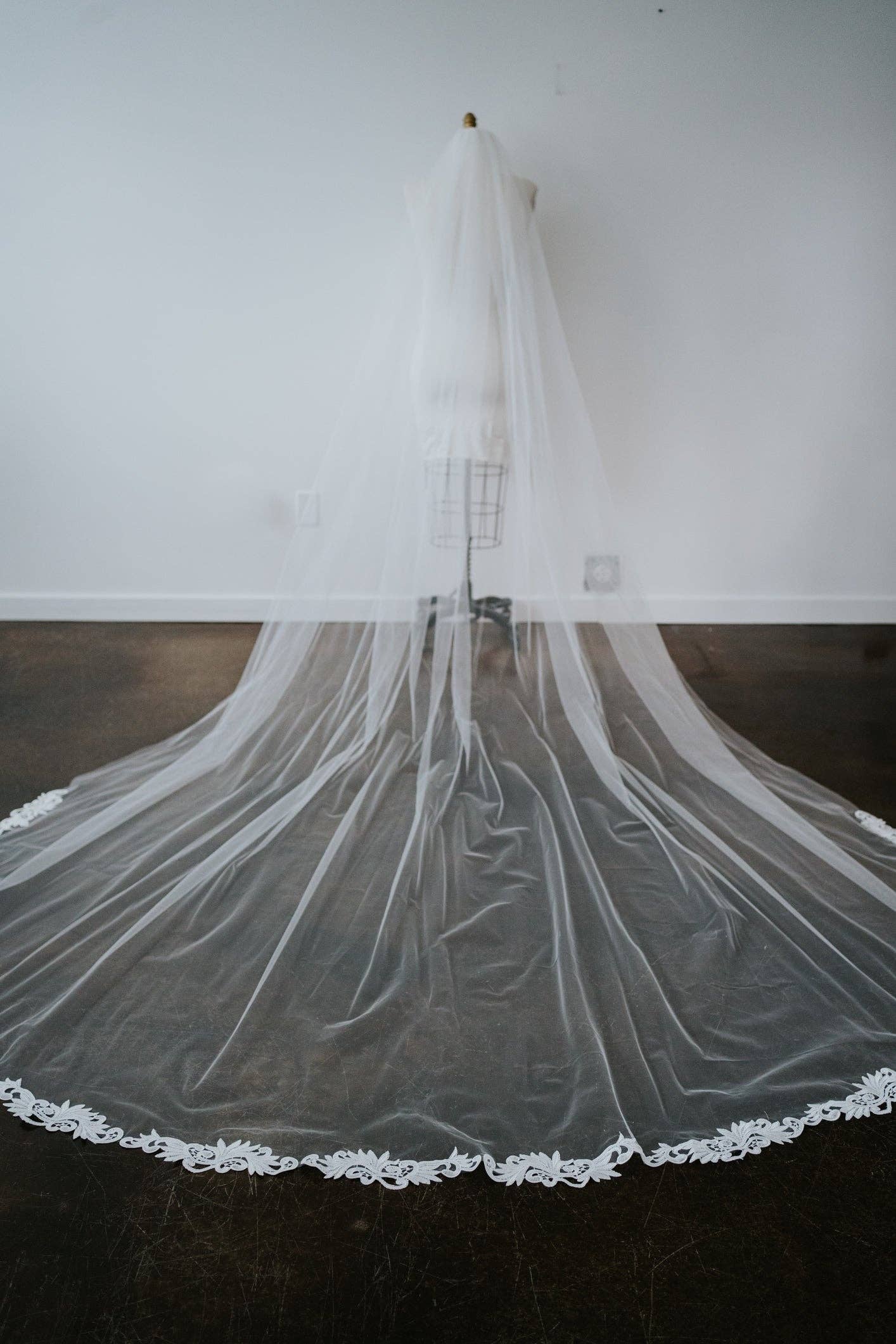 Brides and Belts - Wholesale Veil - Women's - Veil II4