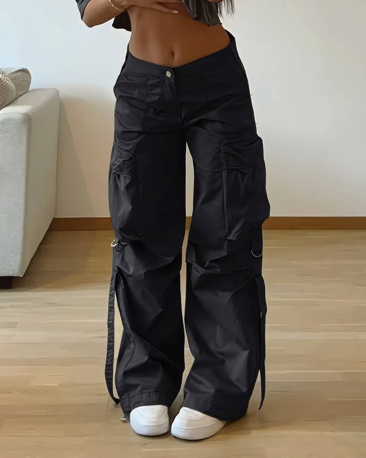 Streetwear Loose Fit Black Cargo Trousers for wholesale on Faire3