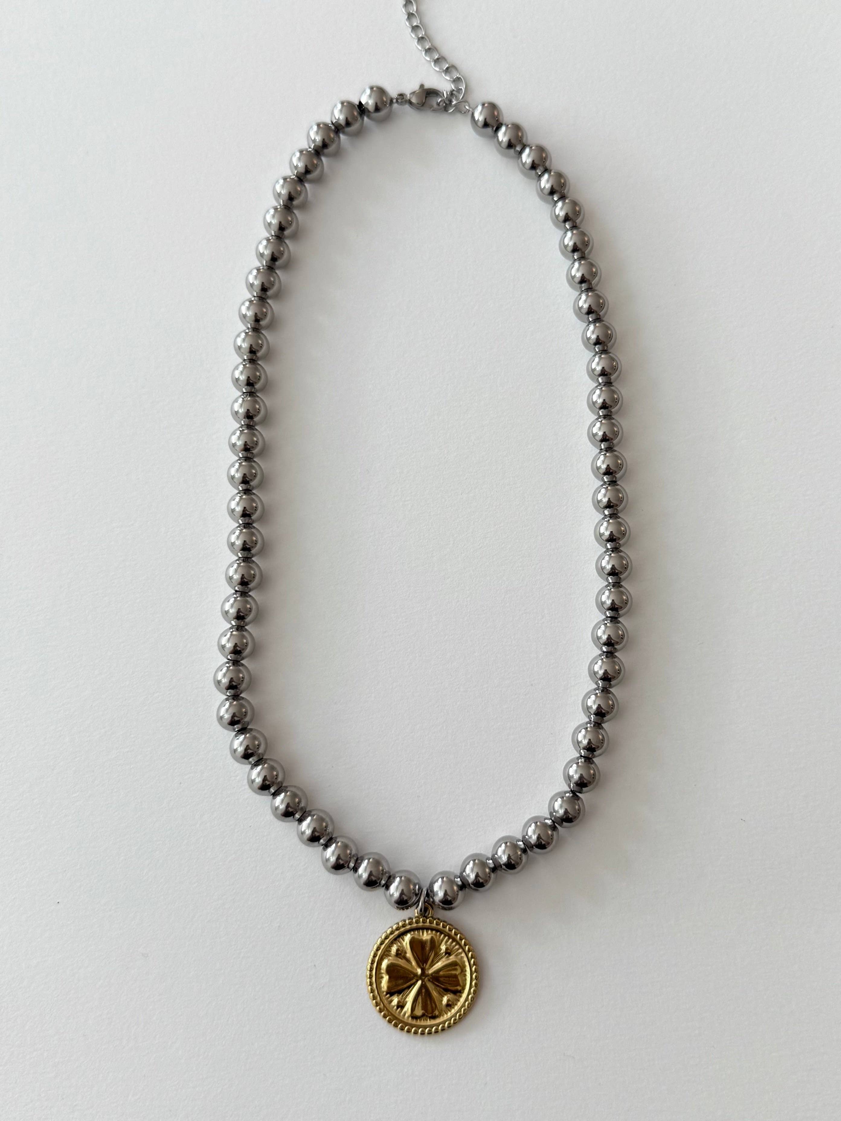 A.B. Paris - Wholesale Pendant/Charm Necklace - Happiness Necklace / clover4