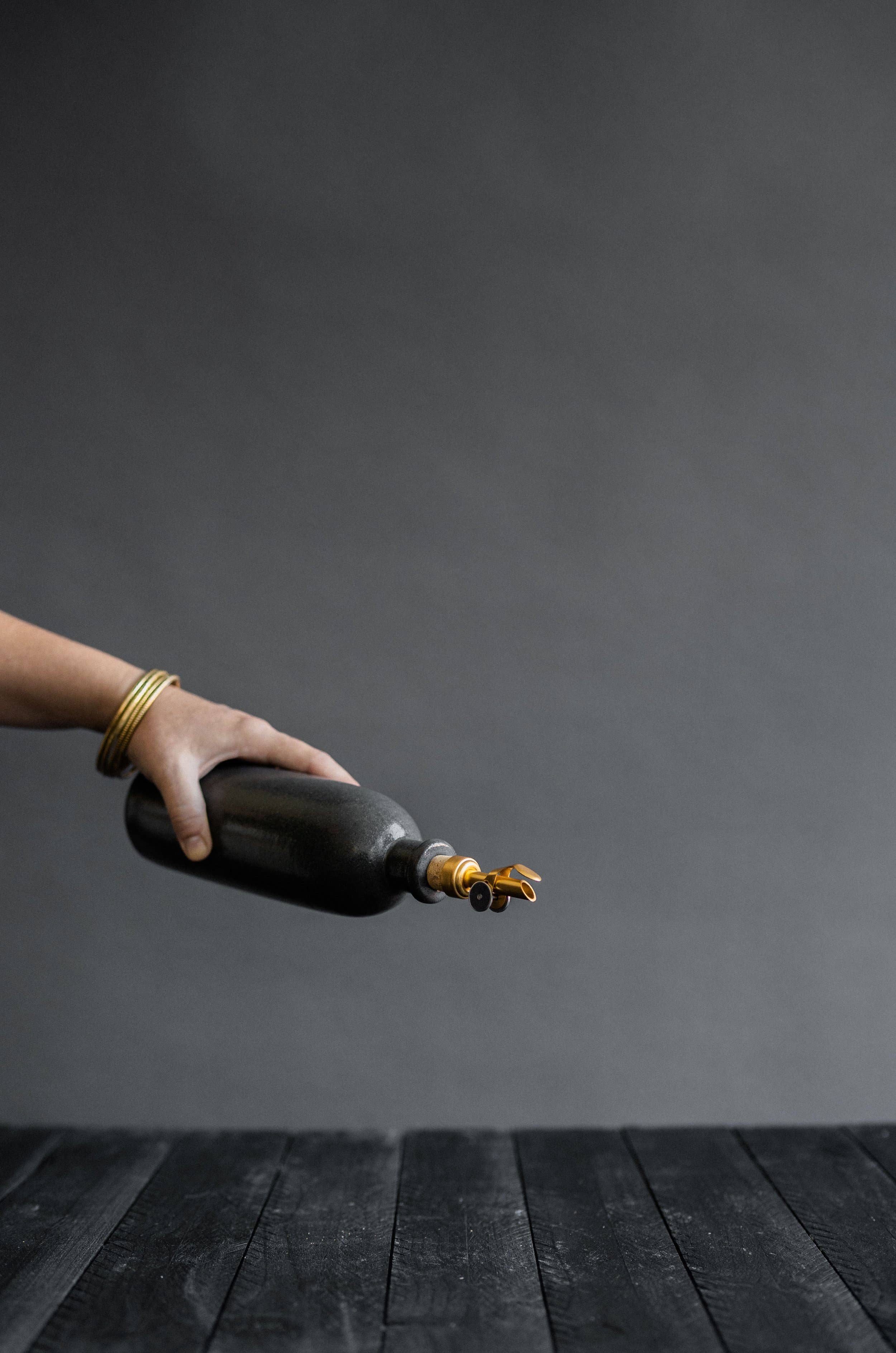 Atelier Tréma - Vendita all'ingrosso Dispenser olio/aceto - Dispenser per olio2